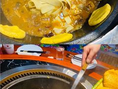 -袁小二大东北铁锅炖(吉祥村总部)