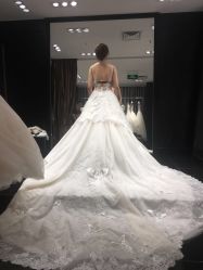 点击看大图 -GRACE KELLY婚纱与礼服(北京店)