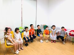 -英孚教育青少儿(昆城广场中心)