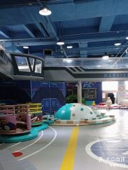 -欧酷世界动力星球(王府井奥莱UP TOWN店)