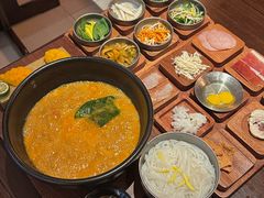 -银米·云南传统过桥米线(双廊黑金冠店)