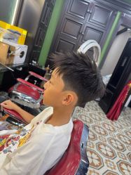 -豪帅男士理容馆