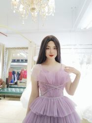 -月月婚纱礼服仓储店(王府井店)