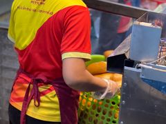 -Bánh Mì Huynh Hoa