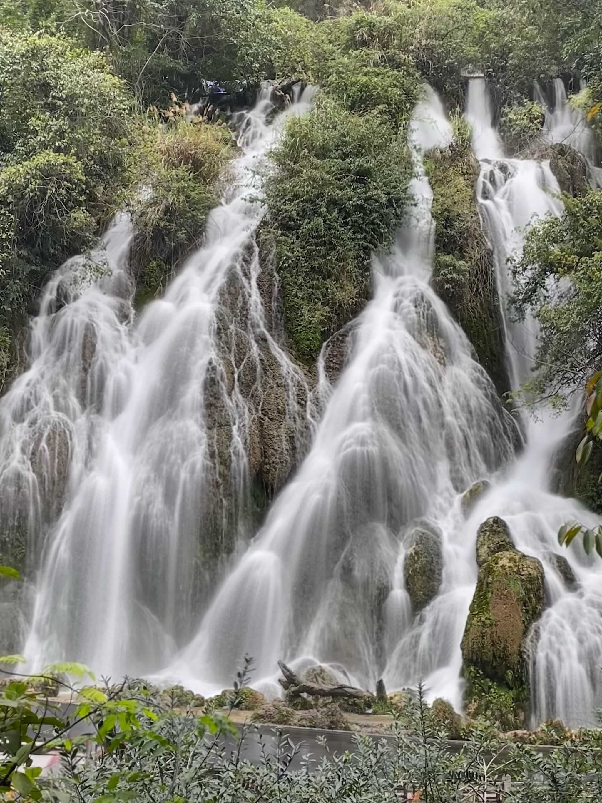 荔波大小七孔之68级跌水瀑布