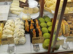 墨鱼汁肠仔面包-PAPER STONE BAKERY(天环店)