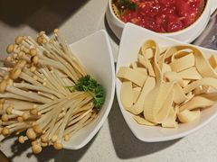 -海底捞火锅鲜切牛肉主题店(长寿路店)