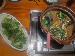 -九道菜有鸡鱼头(石鼓路店)