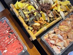 -菌自由丨野生菌火锅特色庭院餐厅(丽江古城店)