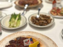 -Wolfgang’s Steakhouse 沃夫冈牛排馆(上海白玉兰广场店)