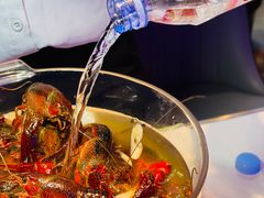 -钳小柒·小龙虾蓝龙王烧烤夜宵(长寿路店)