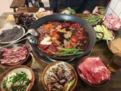 -黄潇洒老火锅(九眼桥宏济巷店)