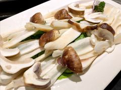 -何鲜菇火锅(大营盘店)