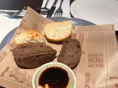 餐前面包-MARU玛露音乐餐厅(大学路店)