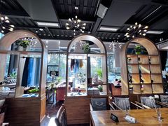 大堂-桉树林A coffee 森林餐厅(三圣乡店)