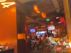 -何师烧烤Pro ·江湖川菜·小龙虾·精酿(太古里旗舰店)