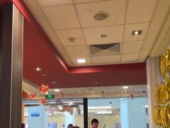 -麦当劳(汉口火车站候车室店)