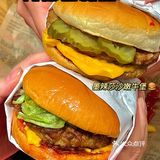 探店｜好吃欸！肯德基这个赔钱汉堡太好吃惹！