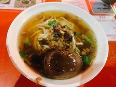 -六合夜市