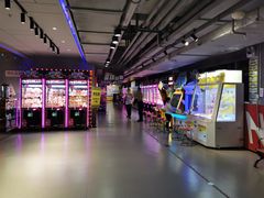 -嗨翻Hi-Fun竞技主题乐园·蹦床亲子生日轰趴(国光1937店)