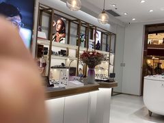 -无界眼镜MaxLess(南翔印象城店)