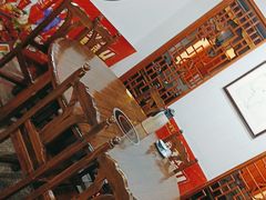 -乡土黄·鲜牛肉火锅·小龙虾(兴业街店)