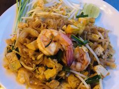 -Chom Cafe and Restaurant