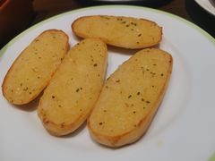 蒜香面包-萨莉亚意式餐厅(杭州滨江天街店)