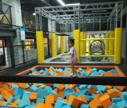 -蹦贝运动中心·蹦床·攀岩·闯关(龙岗店)