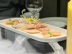 -HOMES上海本帮菜(襄阳公园店)