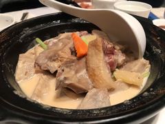 -上海宝华万豪酒店