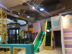-多多淘儿童体验中心(重庆来福士店)