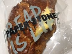 新西兰牛油菠萝牛角-PAPER STONE BAKERY(天环店)