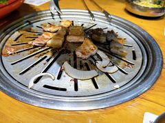 -老炉家木炭烤肉(长江国际店)