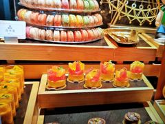 -雍容荟帝王蟹活龙虾展台自助(IFS黑金店)