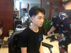 -尼特斯男士发型馆