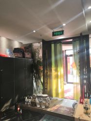 -威思丽高温瑜伽会馆