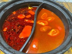 -陆记牛庄·碳锅龙虾烧烤(爱上花园店)
