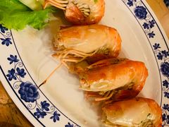 -J Daeng Seafood