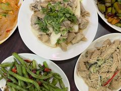 -吕记清真美食城(永兴服装街店)