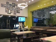 大堂-佰搭果·广式茶餐厅(西华路店)