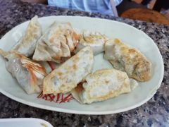 煎饺子-日添美食馆