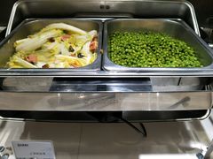 -武汉光谷广场杨家湾地铁站怡程酒店