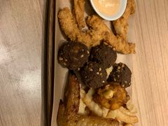 -必胜客(华南摩尔店)