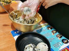 -肥肥虾庄·金牌油焖大虾(杨园滨江时代walk店)