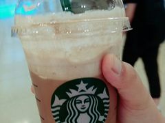 -星巴克臻选(莘庄仲盛店)