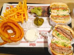 -The Habit Burger Grill 哈比特汉堡(复兴soho店)
