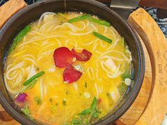 -桥香园过桥米线(国贸店)