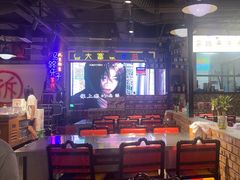 -马路牙子烧烤音乐酒馆(望京店)