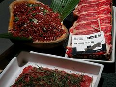 -三出山火锅(南京万象天地店)
